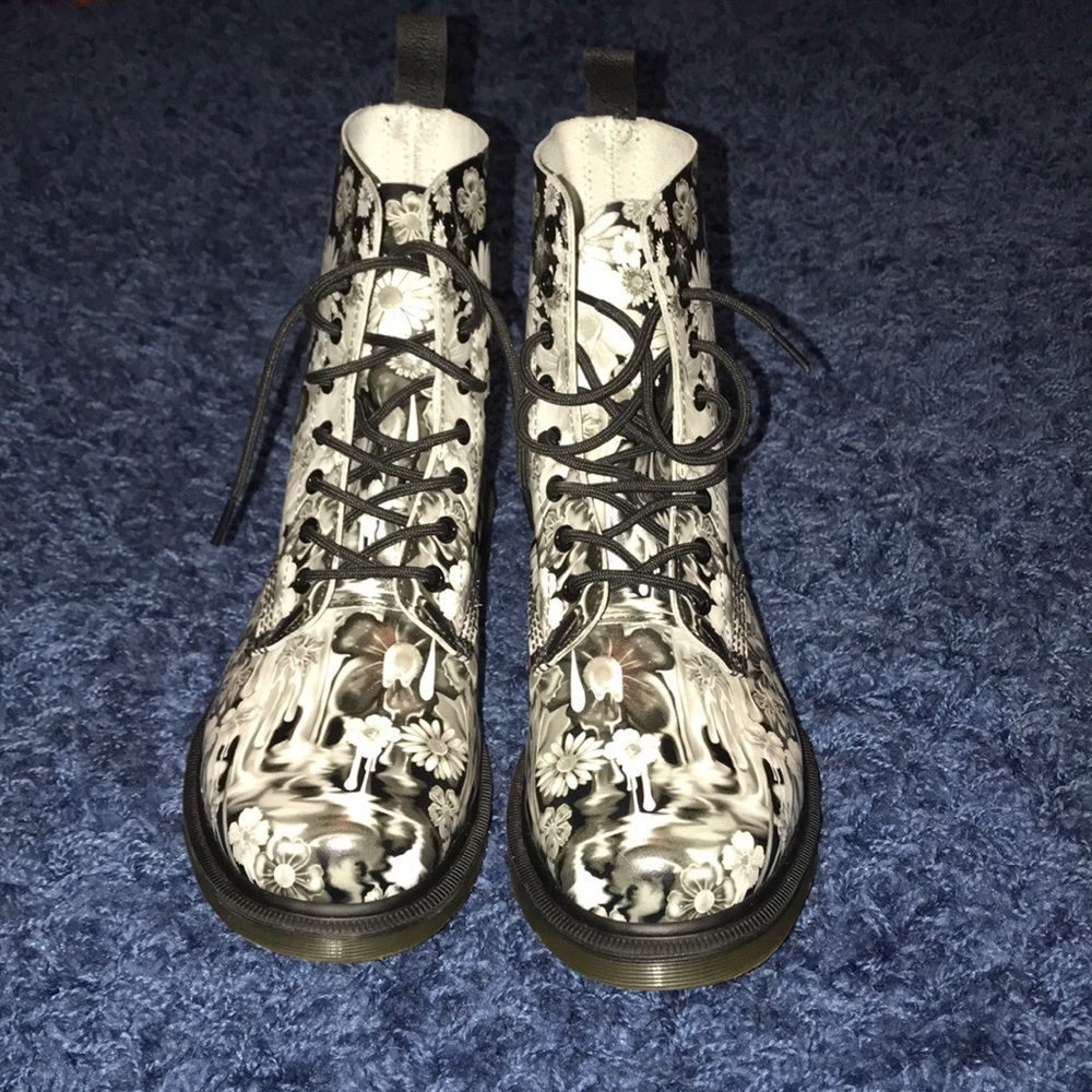 Dr.Martens